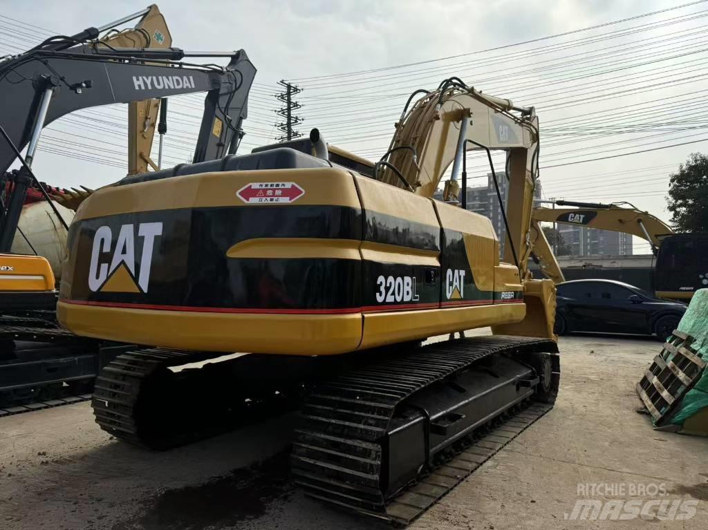 CAT 320 B L Гусеничні екскаватори