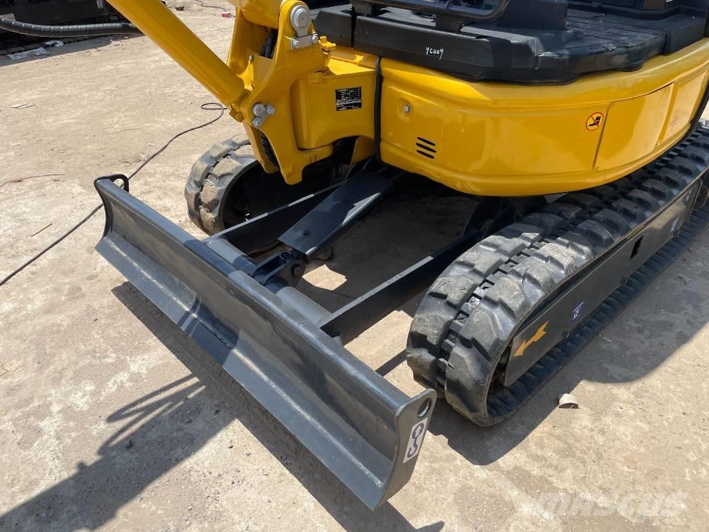 Komatsu PC 20 MR Міні-екскаватори < 7т