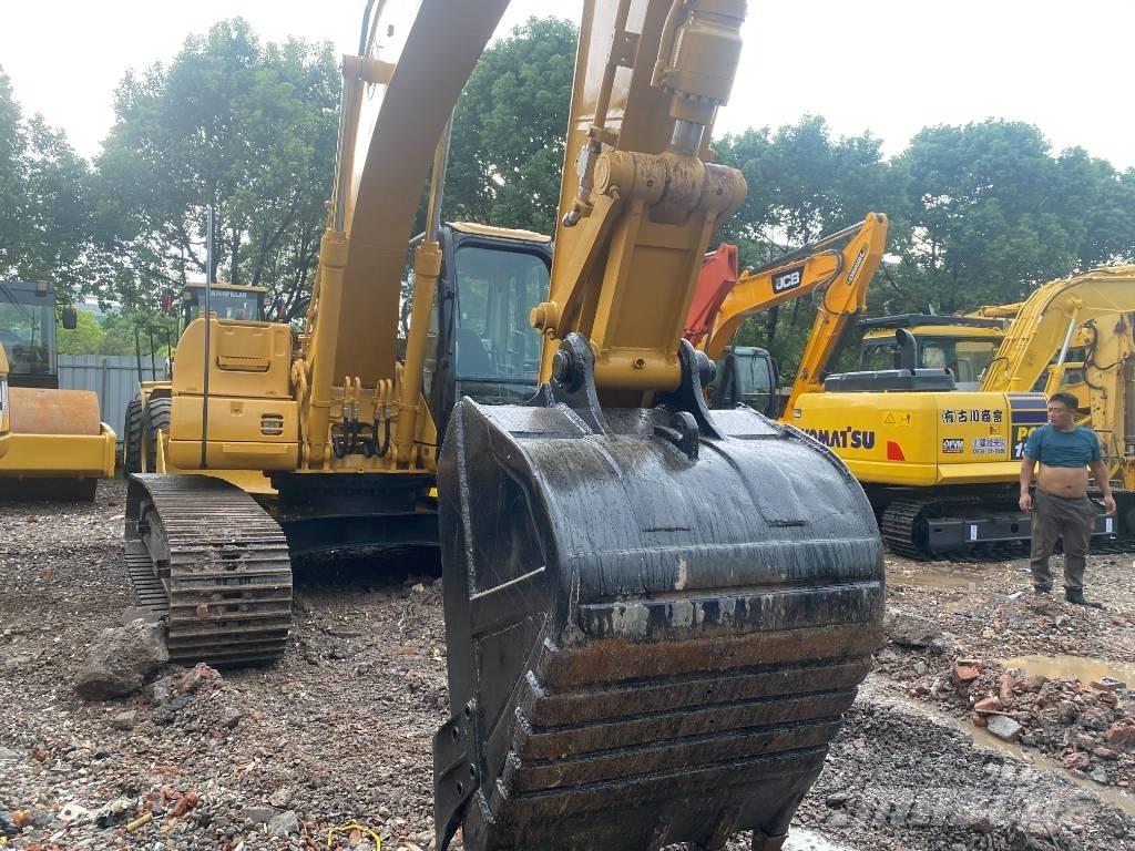 CAT 320 C L Гусеничні екскаватори
