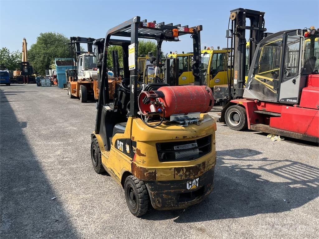 CAT GP18N Газові навантажувачі