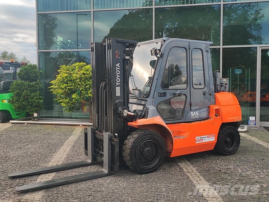 Toyota 02-7FD35 Дизельні навантажувачі