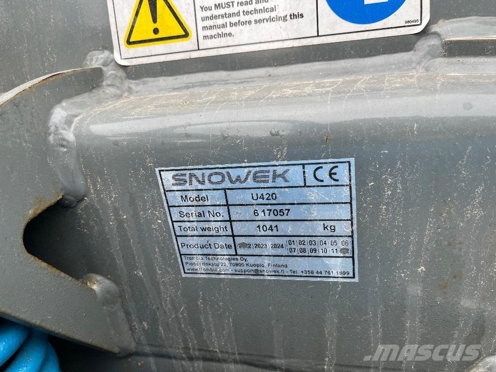 Snowek U420 Снігоочищувальні ножі та плуги