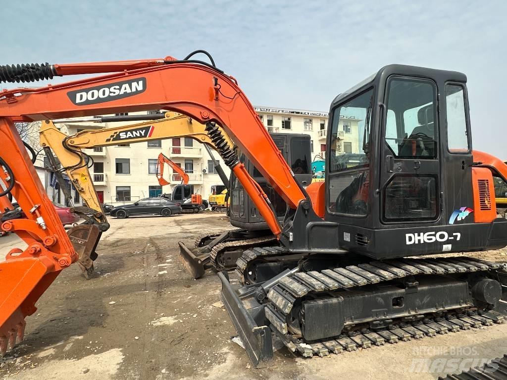 Doosan DH 60 Міні-екскаватори < 7т