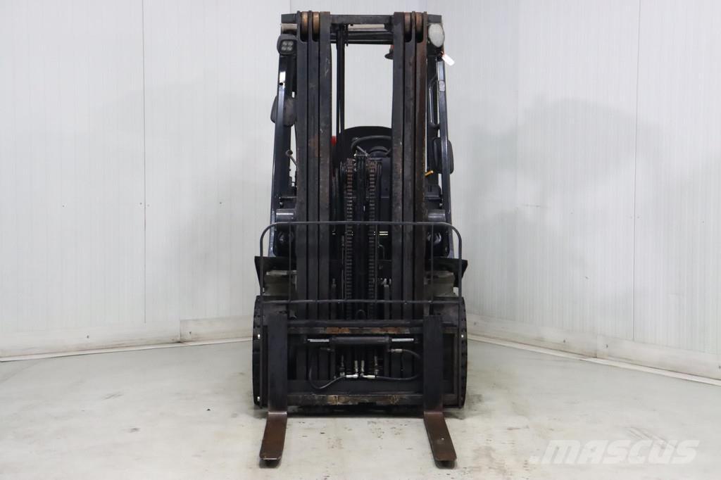 Nissan U1D2A20LQ Газові навантажувачі