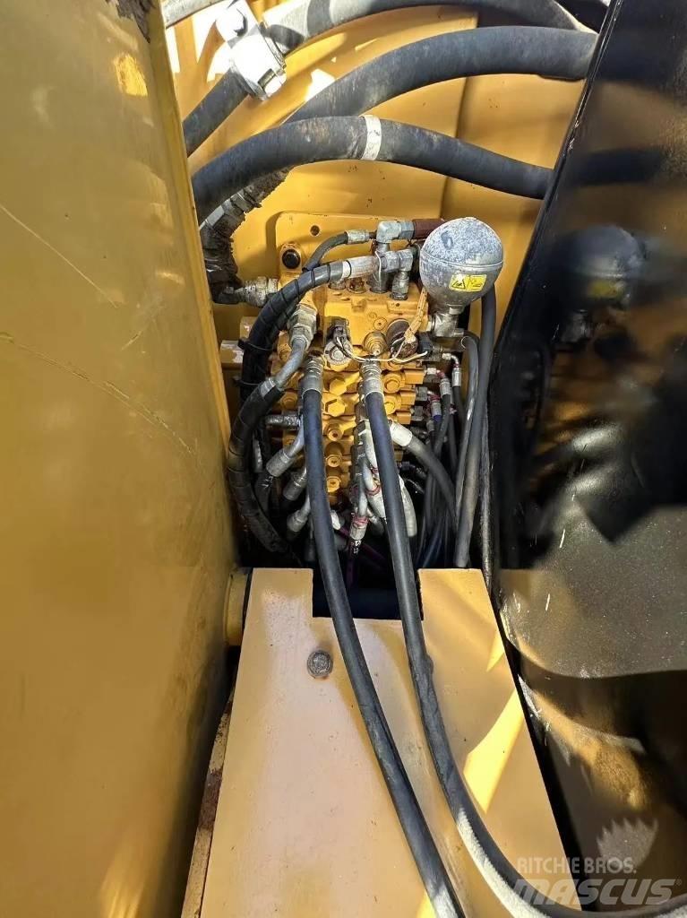 CAT 305.5E2 Гусеничні екскаватори