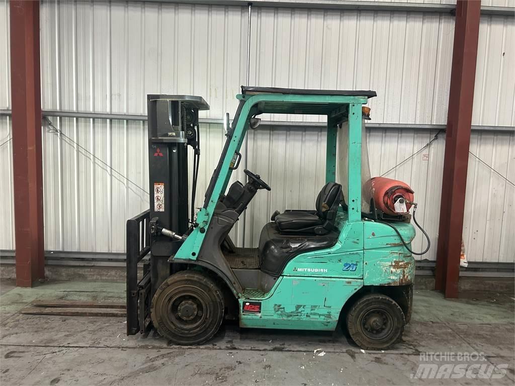 Mitsubishi FG25NT Газові навантажувачі
