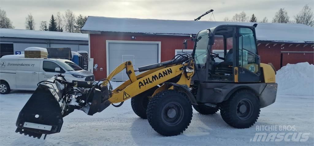 Ahlmann AL100 Підсобні машини