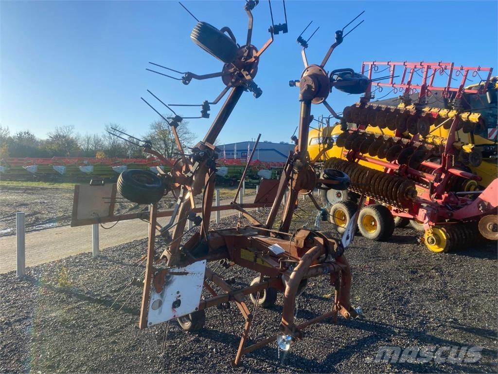 Kuhn Wender Граблі і сінозворушувачі