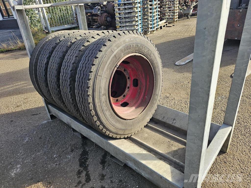 Uniroyal ENERGY Тентовані причепи