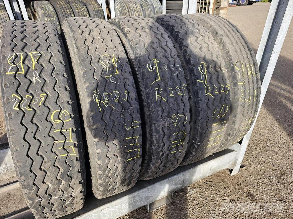 Uniroyal ENERGY Тентовані причепи