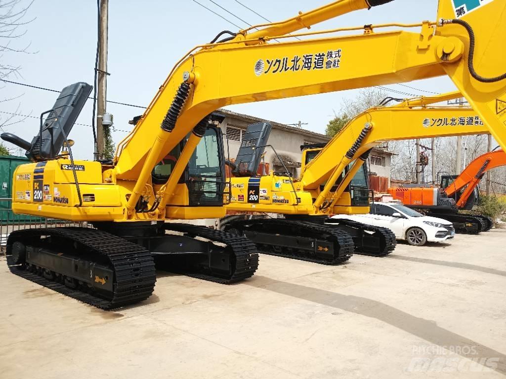 Komatsu PC 200 Гусеничні екскаватори
