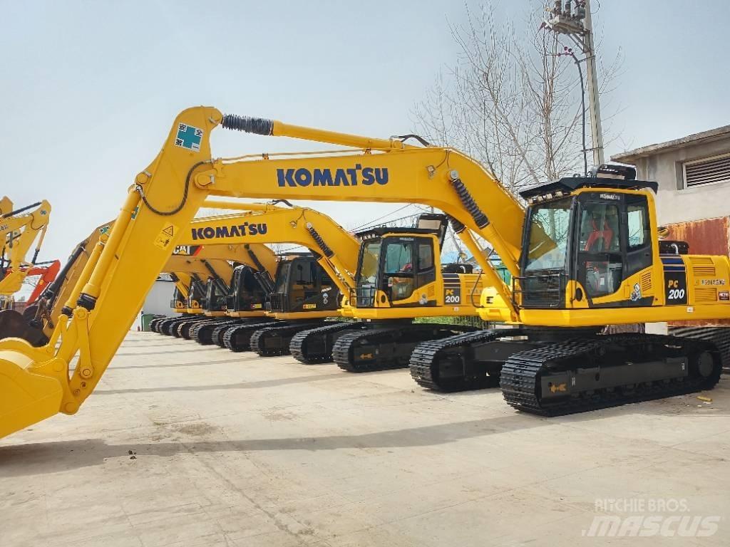 Komatsu PC 200 Гусеничні екскаватори
