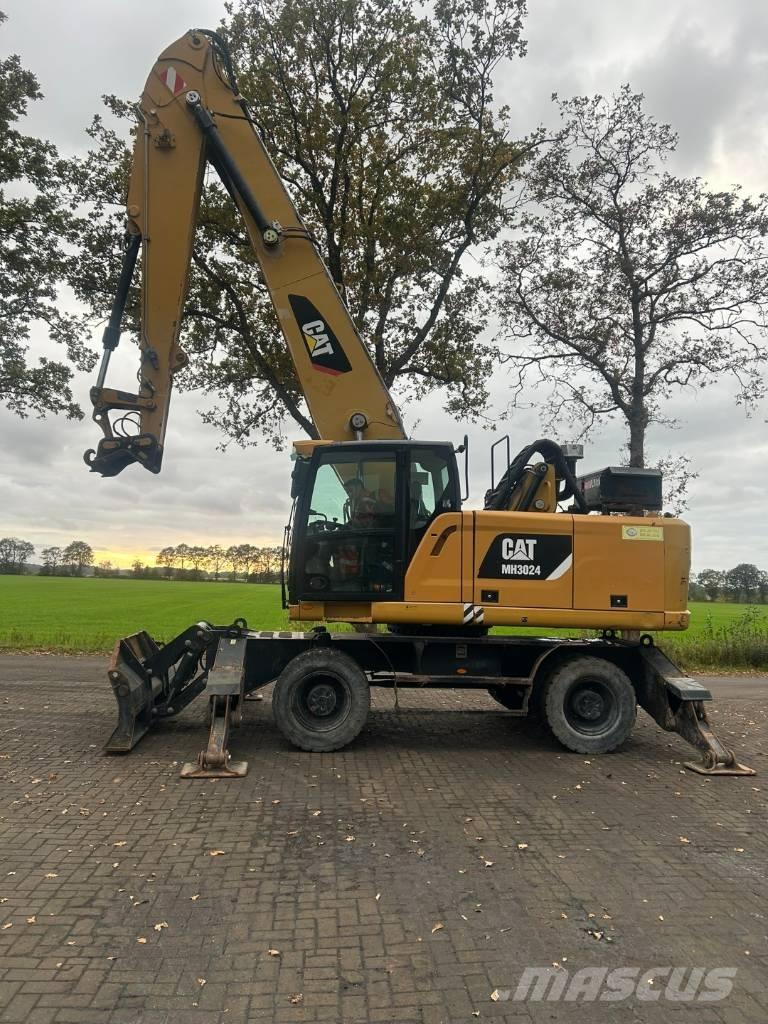 CAT MH 3024 Перевантажувачі металобрухту/промислові навантажувачі