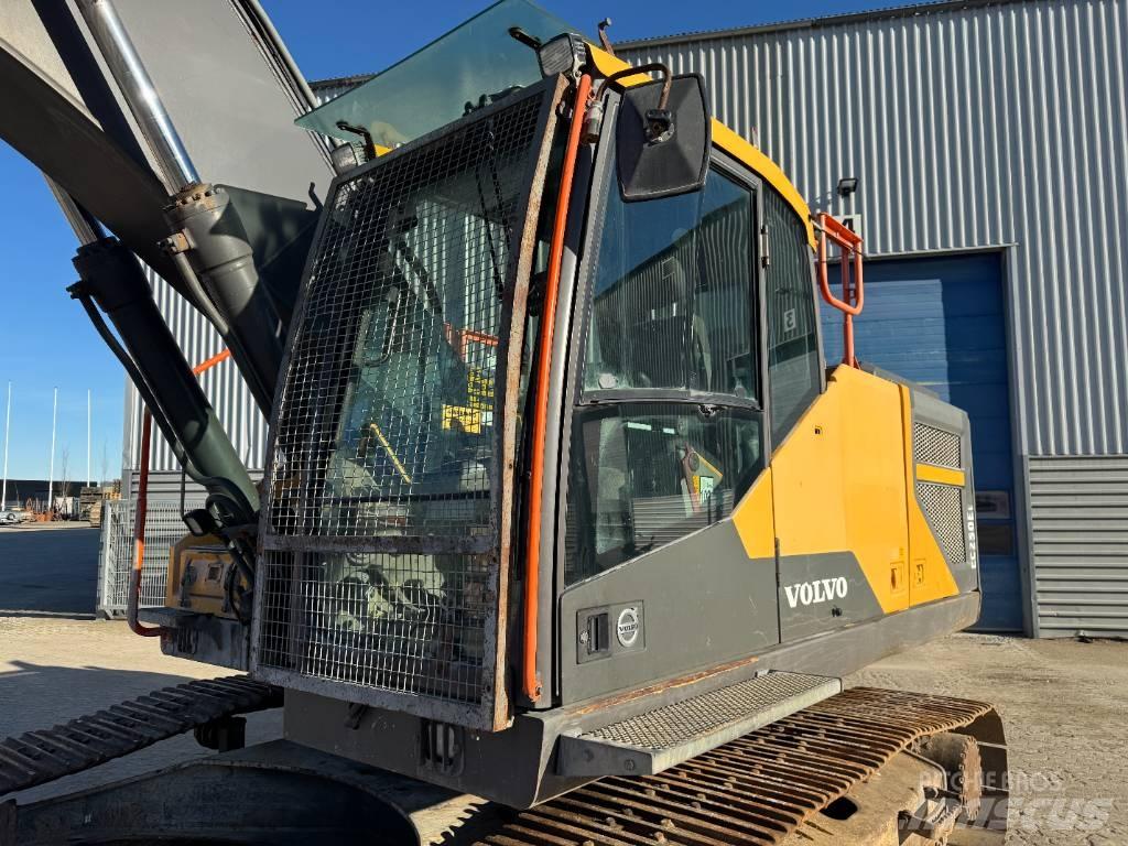 Volvo EC 250 EL Гусеничні екскаватори