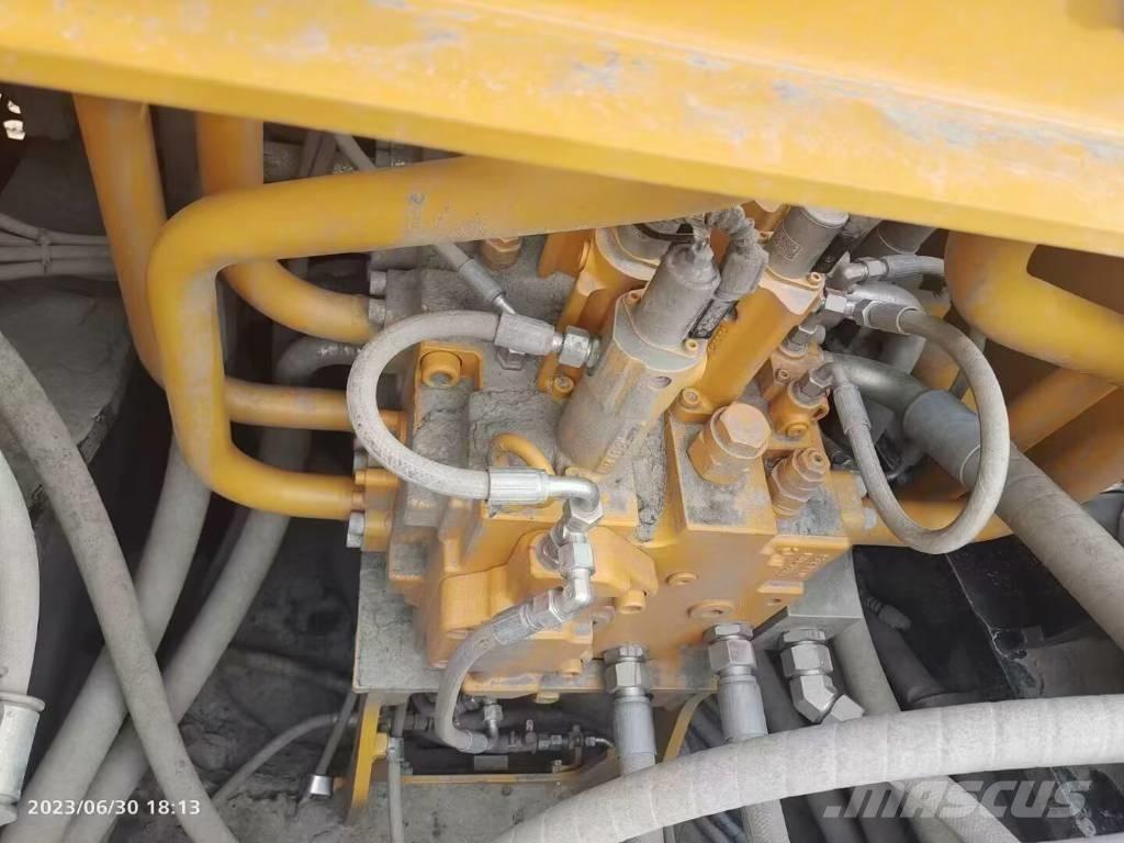 Sany SY 650 Гусеничні екскаватори