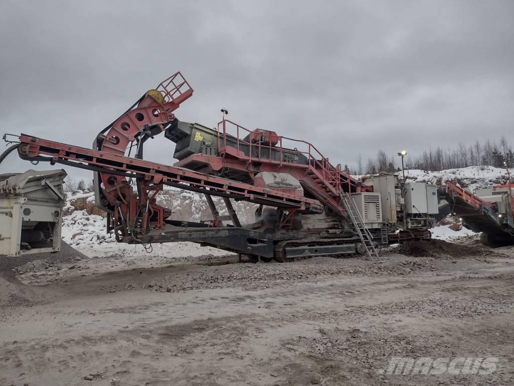 Sandvik UH 450 E Мобільні дробарки