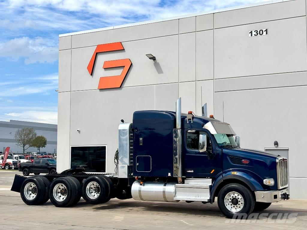 Peterbilt 567 Тягачі