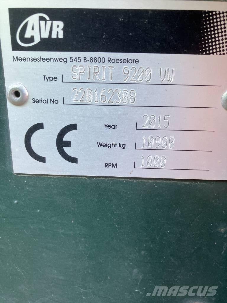 AVR 9200 Картоплезбиральні комбайни