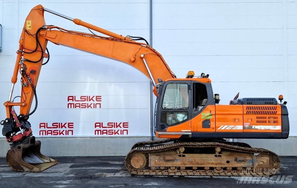 Doosan DX 255 LC-3 Гусеничні екскаватори