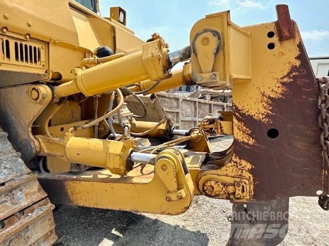 CAT D 8 R Гусеничні бульдозери