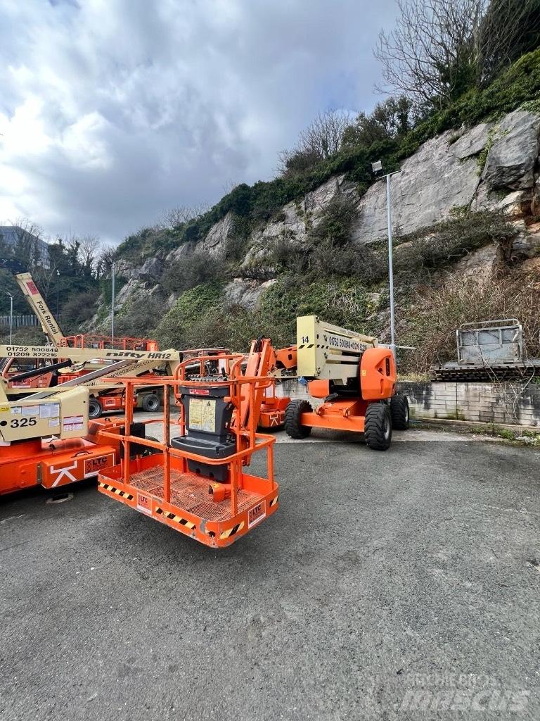 JLG AJ450 Колінчаті підйомники