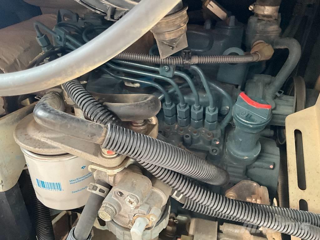 Yanmar 4TNV98 Двигуни