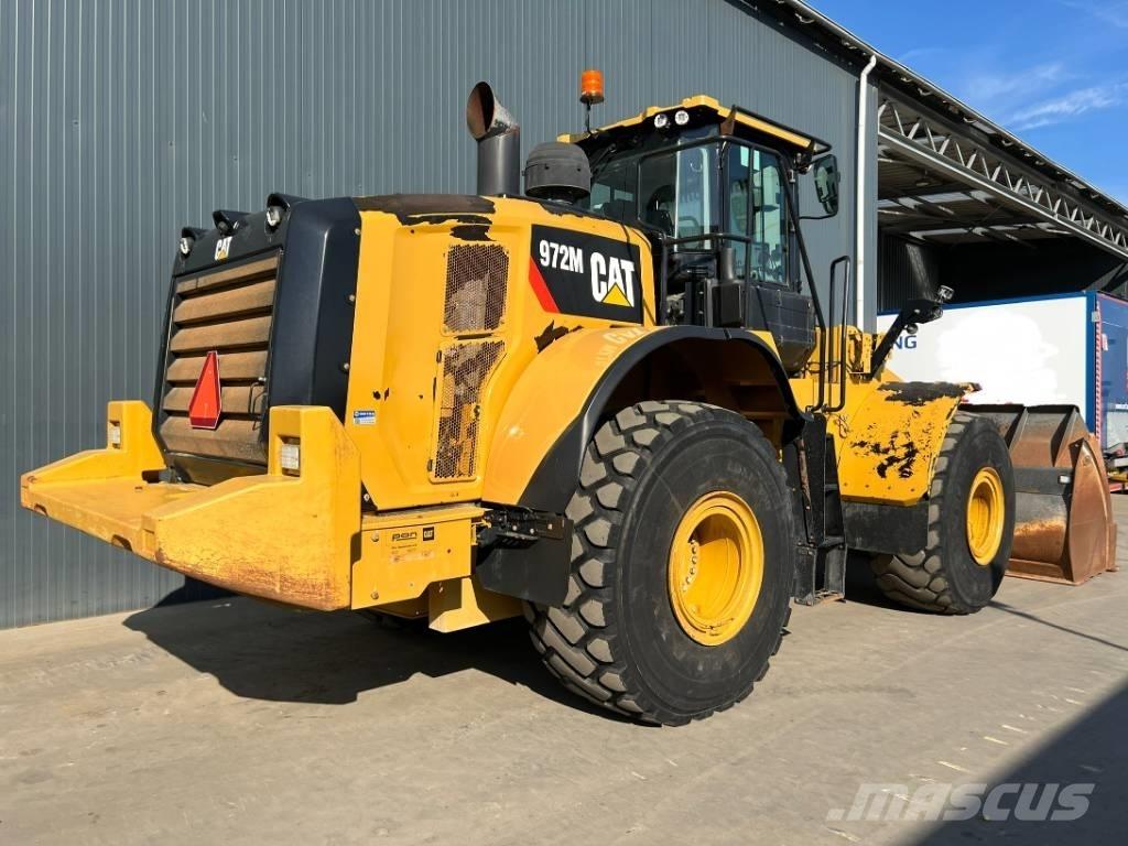 CAT 972M Фронтальні навантажувачі