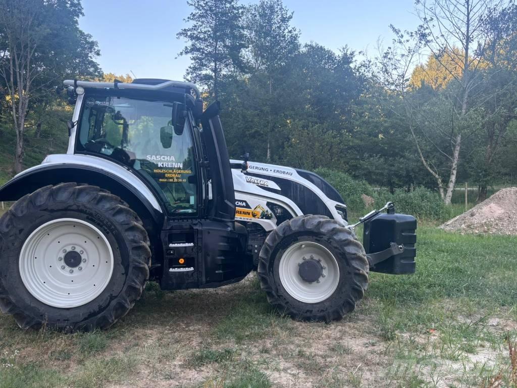 Valtra T 145 Лісогосподарські трактори