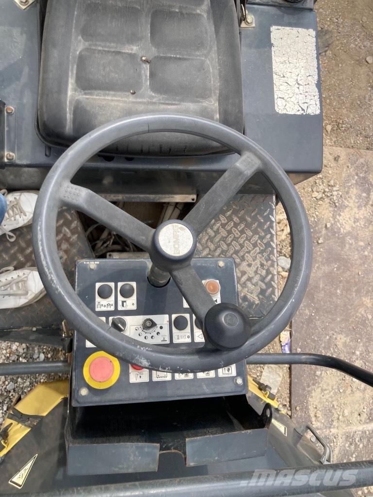 Bomag BW 100 AD-3 Котки тротуарні