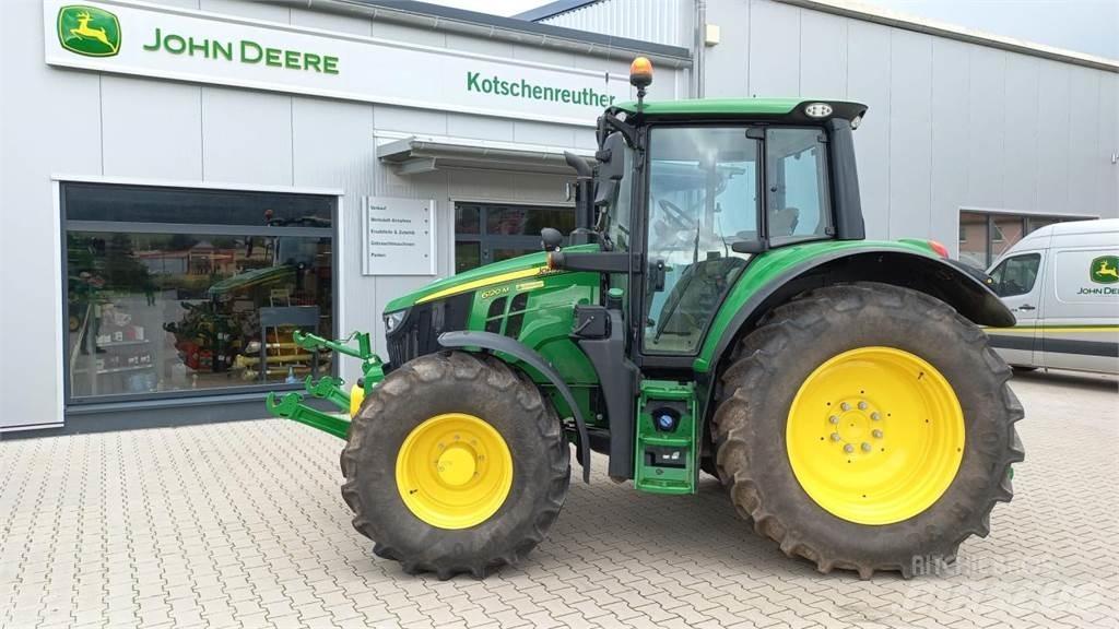 John Deere 6120M Трактори