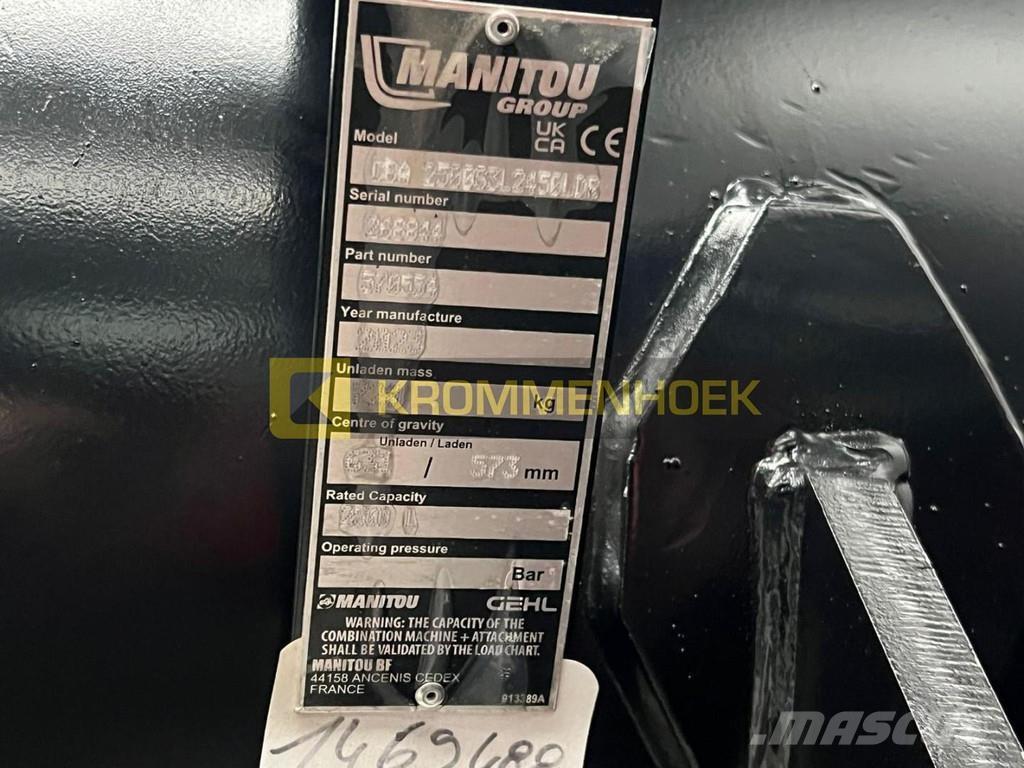 Manitou CBA 2500 Ковші