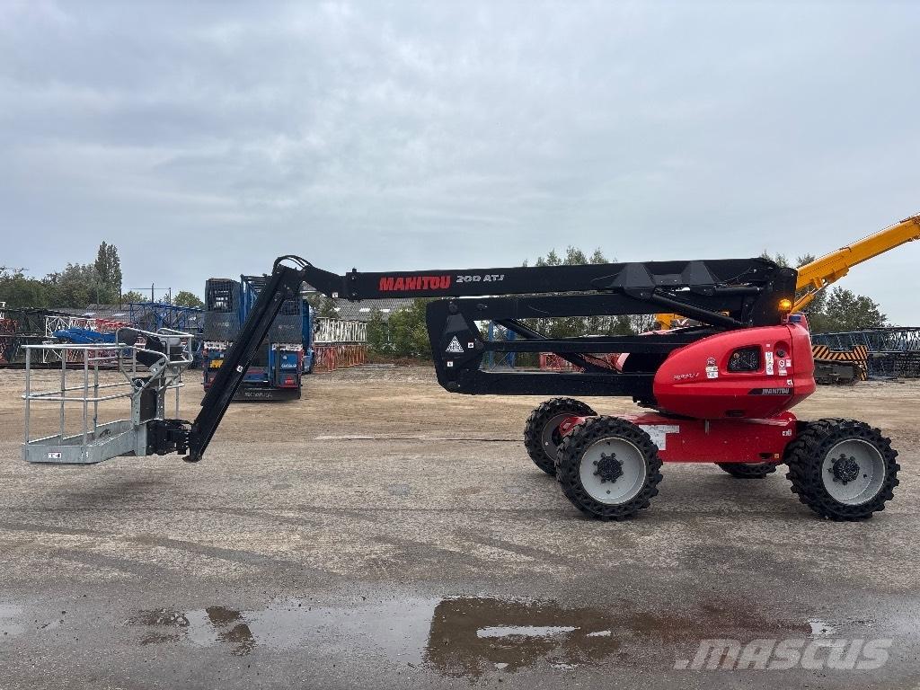 Manitou 200 ATJ Колінчаті підйомники
