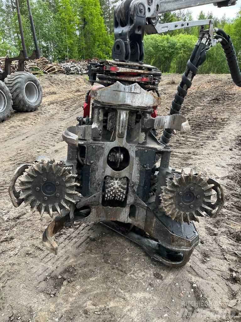 Komatsu 901XC Харвестери