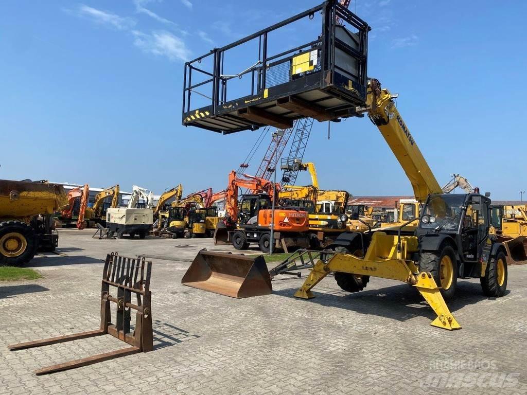 Komatsu WA716 NVT Телескопічні навантажувачі