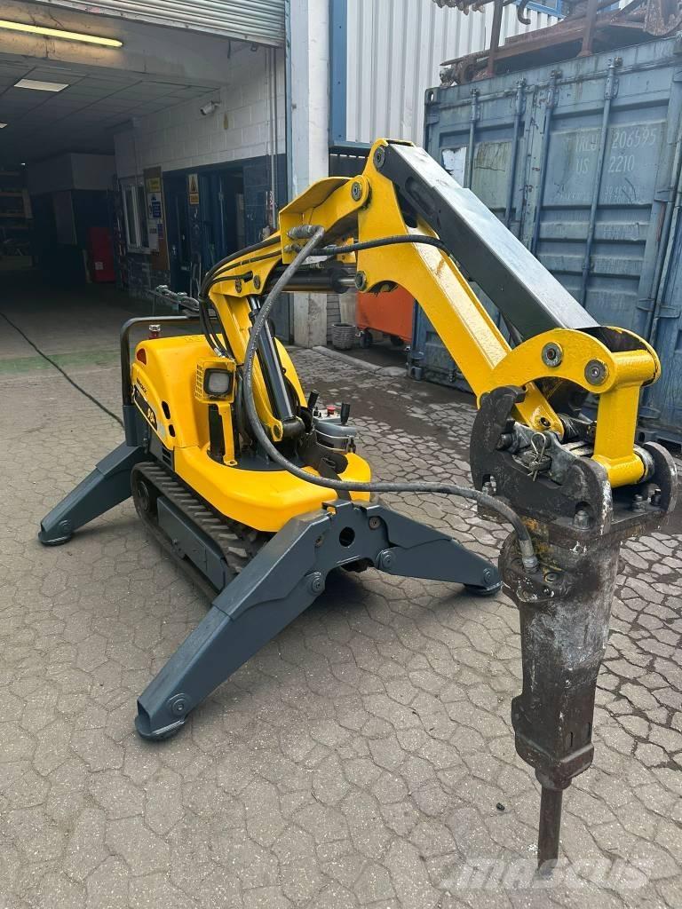 Brokk 90 Міні-екскаватори < 7т