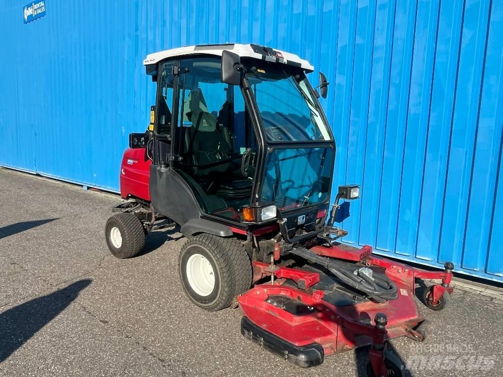 Toro groundmaster Самохідні газонокосарки