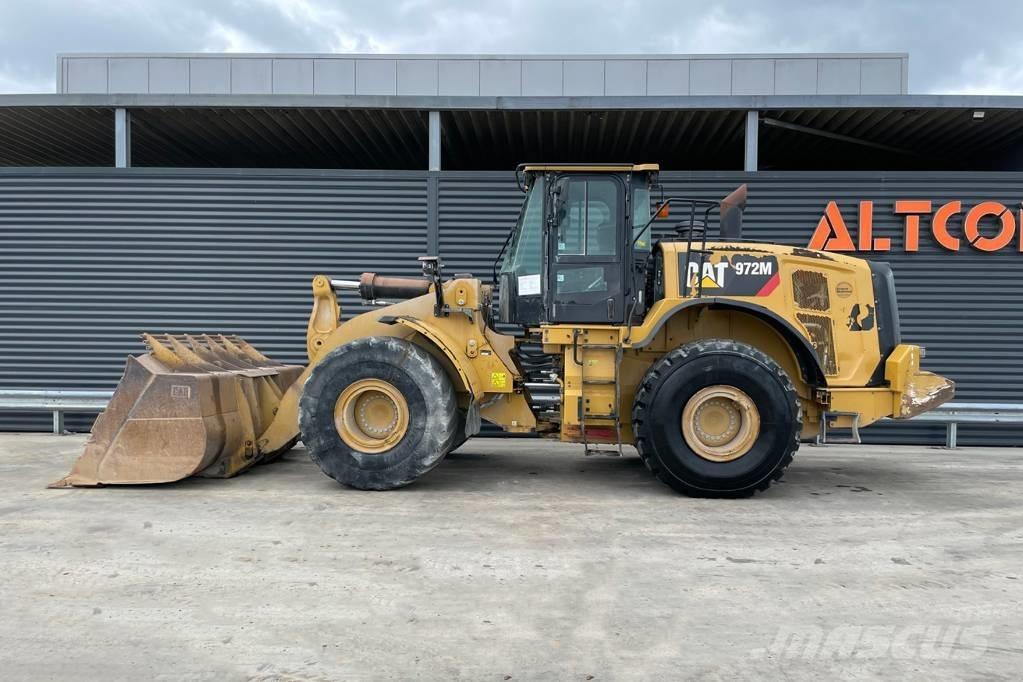 CAT 972M Фронтальні навантажувачі