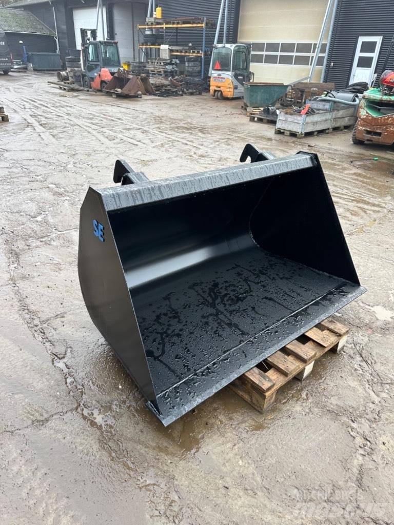 JCB Jordskovl Ковші
