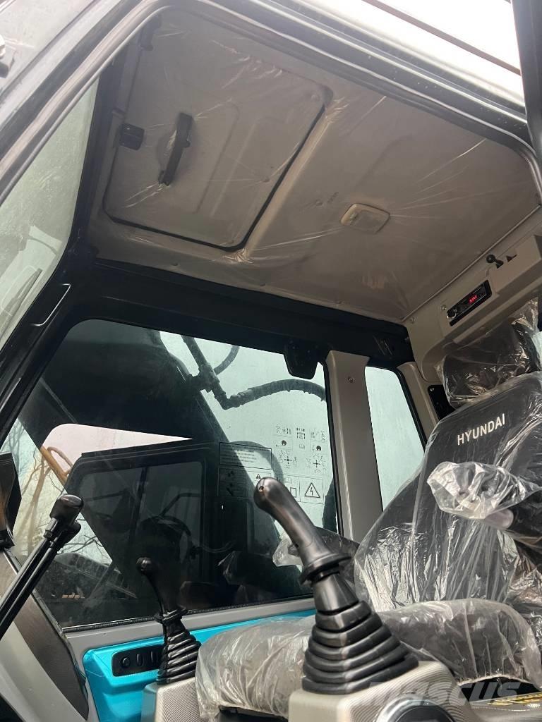 Hyundai HX 220 HD Гусеничні екскаватори