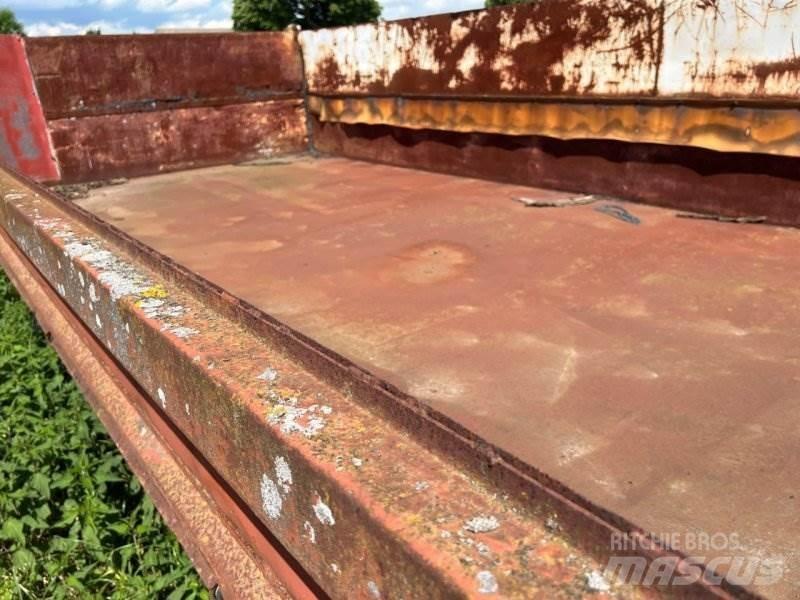Fortschritt HW60 Причепи для тюків