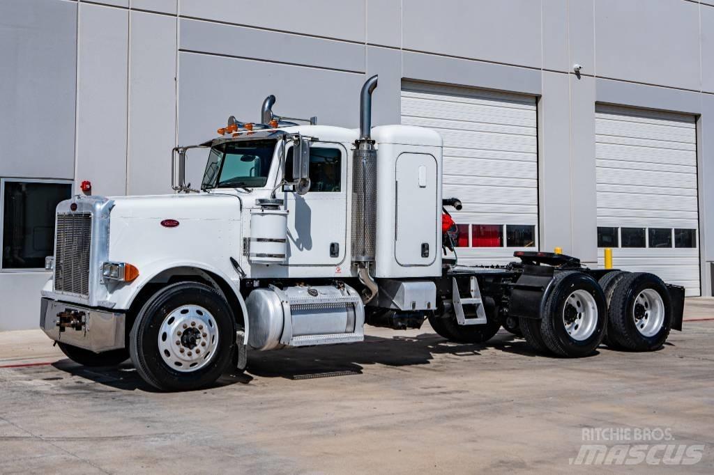 Peterbilt 379 Тягачі