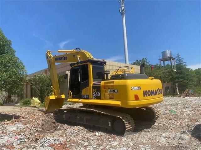 Komatsu PC 240 Гусеничні екскаватори