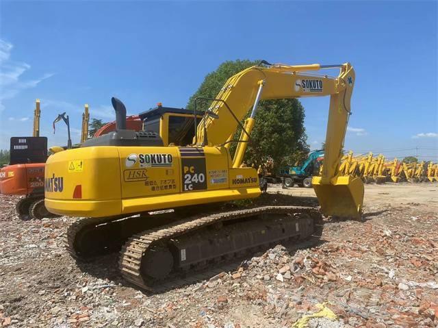 Komatsu PC 240 Гусеничні екскаватори