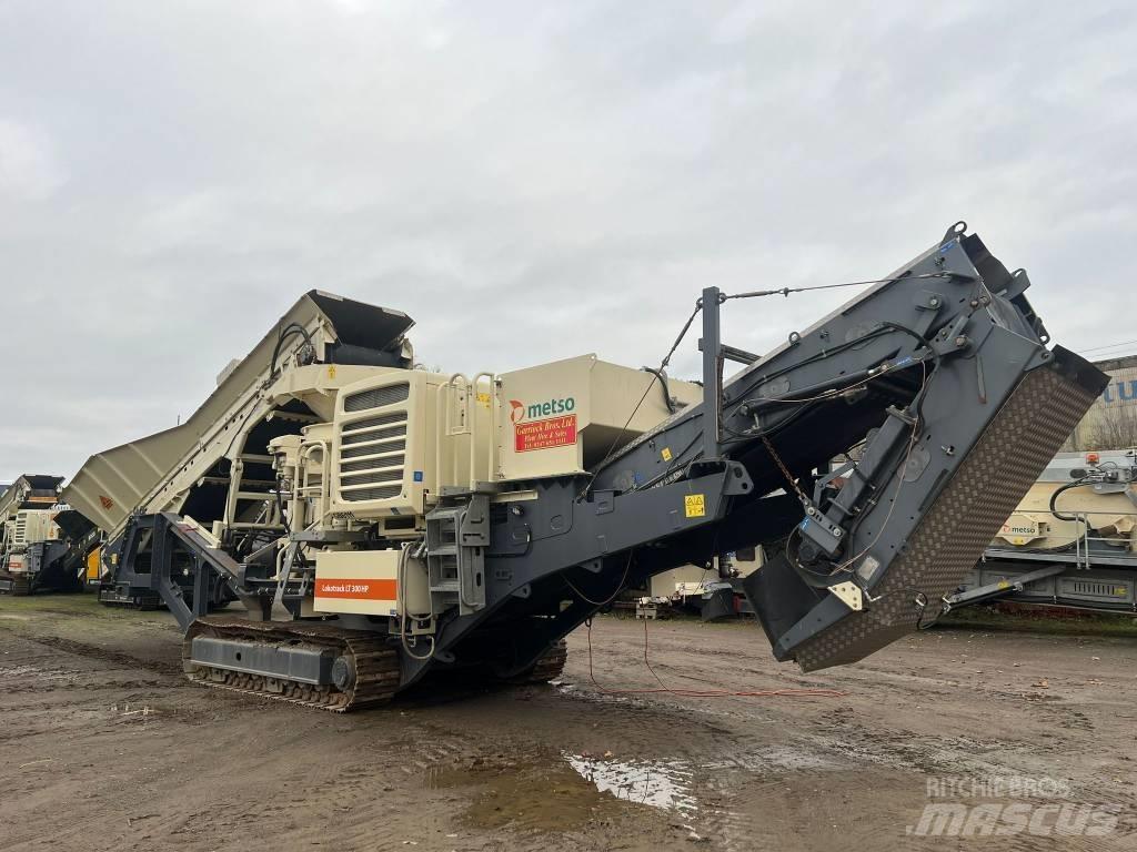 Metso LT 300 HP Мобільні дробарки