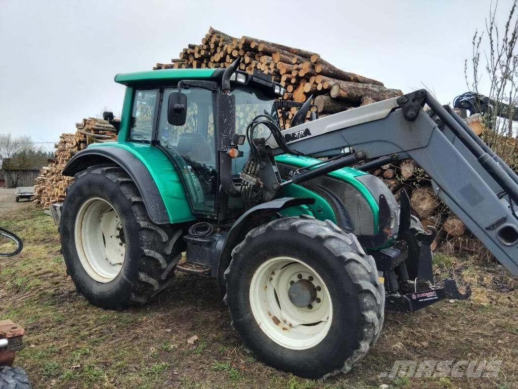 Valtra N 142 D Трактори