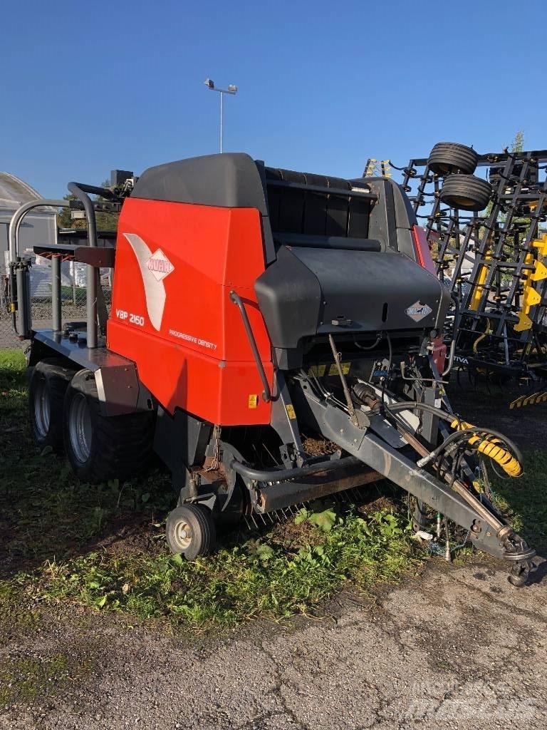 Kuhn 2160 VBP Рулонні прес-підбирачі
