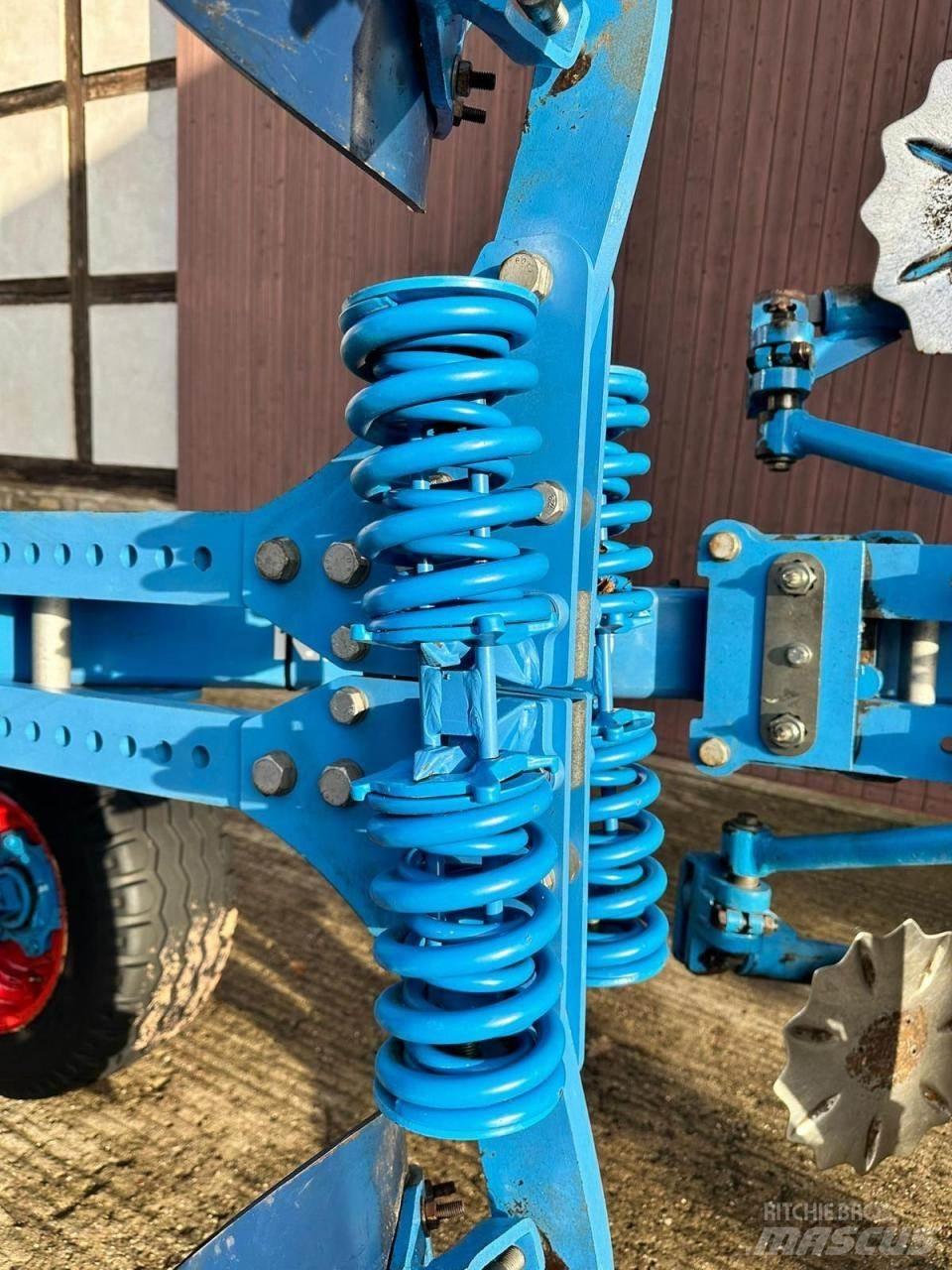 Lemken Europal 8 Реверсивні плуги