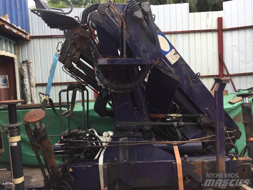 HMF 2223K3 Крани вантажників