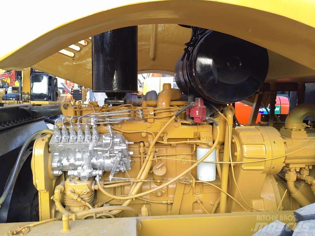 CAT GS683E Грунтові котки