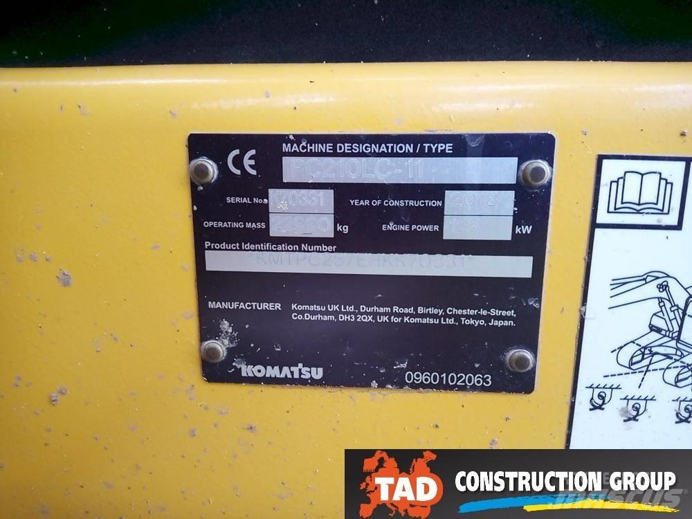 Komatsu PC210LC-11 Гусеничні екскаватори
